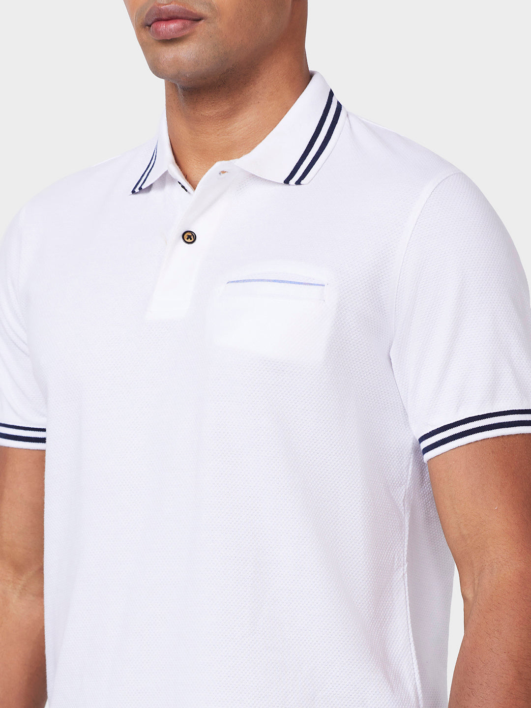 Men's Solid Polo T-Shirt with Contrast Tipping
