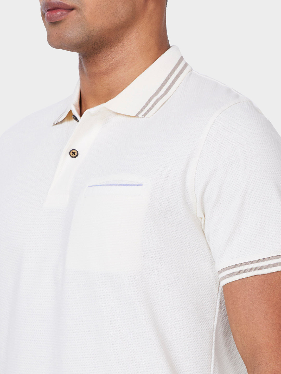 Men's Solid Polo T-Shirt with Contrast Tipping