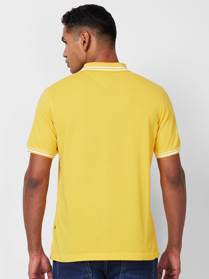 Men's Solid Polo T-Shirt with Contrast Tipping