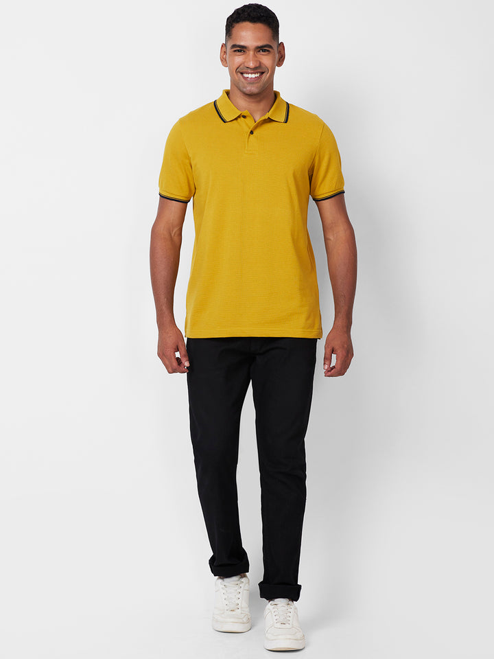 Men's Solid Polo T-Shirt with Contrast Tipping