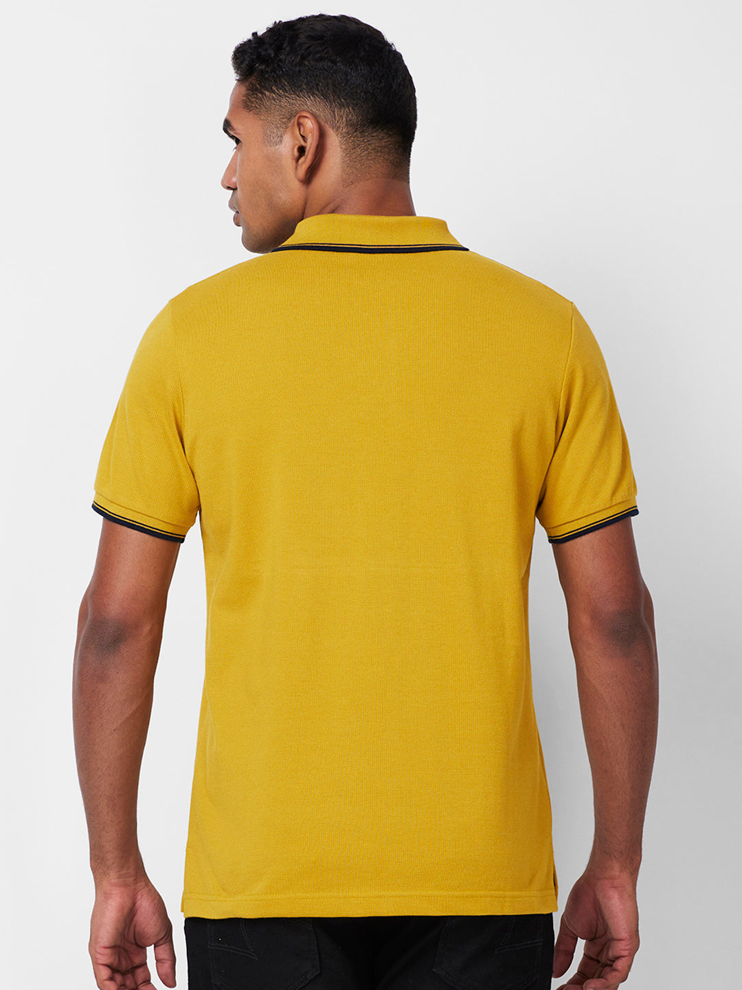 Men's Solid Polo T-Shirt with Contrast Tipping