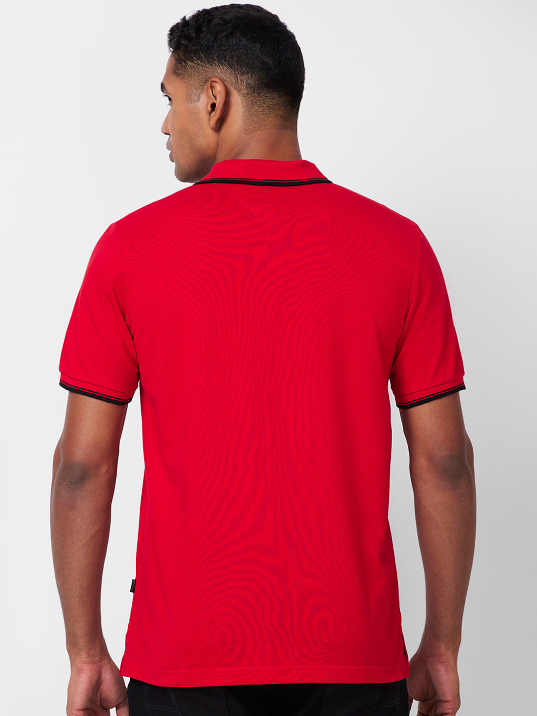 Men's Solid Polo T-Shirt with Contrast Tipping