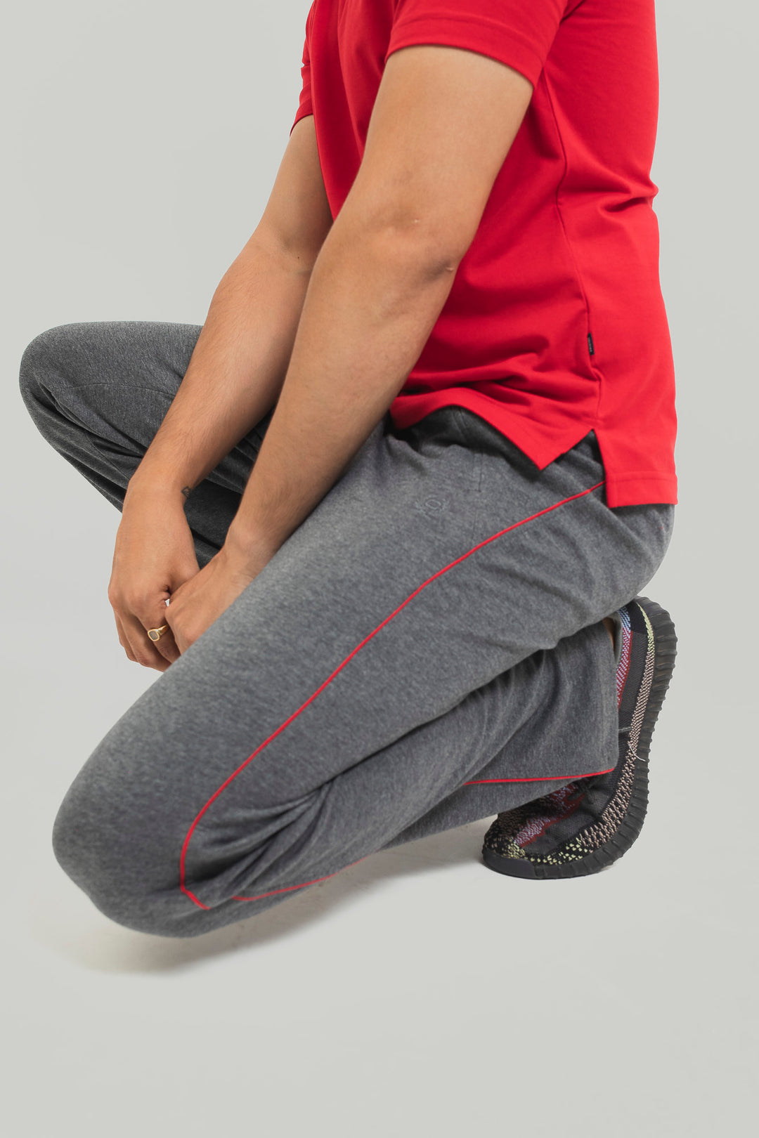 Men’s Mesh Knit Track Pants with Piping – Sporty Comfort Wear